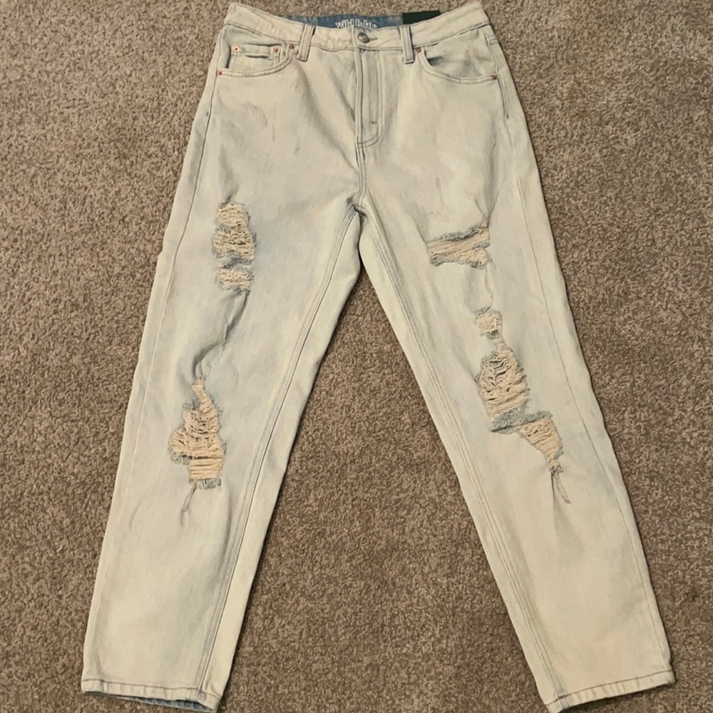 Wild Fable by Target high rise mom ripped leg jean, size 10